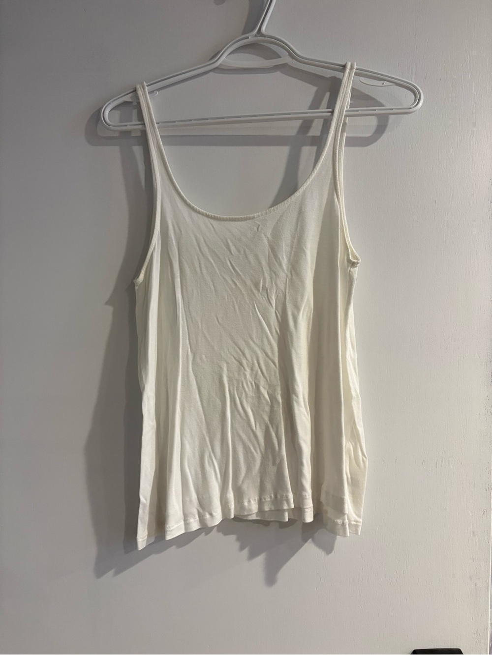Wilfred Cream Scoop Neck Tank Top